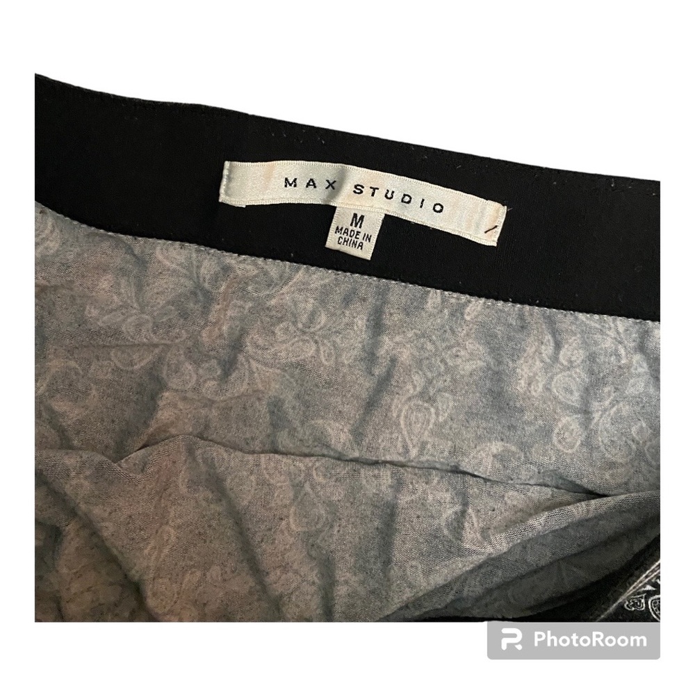 MAX STUDIO Black Paisley Print Skirt Size Medium SO SOFT & COMFY - Picture 4 of 9